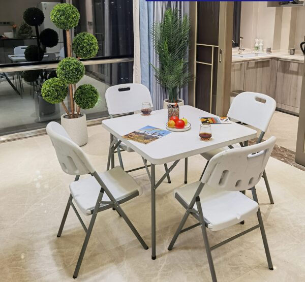 Folding table 88x88cm