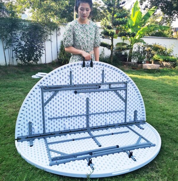 Round table 122cm ( fold in half)