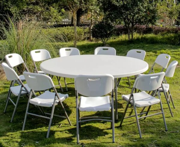 Round table 122cm ( fold in half)