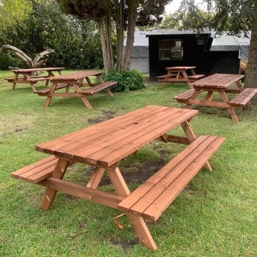 Picnic bench